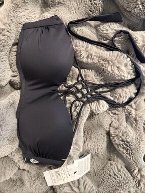 Volcom $45 Halter Top Bikini Top Stretch S Small Black Embroidered Logo T1